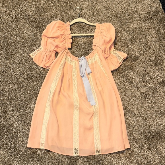 Rumored Dresses & Skirts - RUMORED Darling dress SIZE SMALL